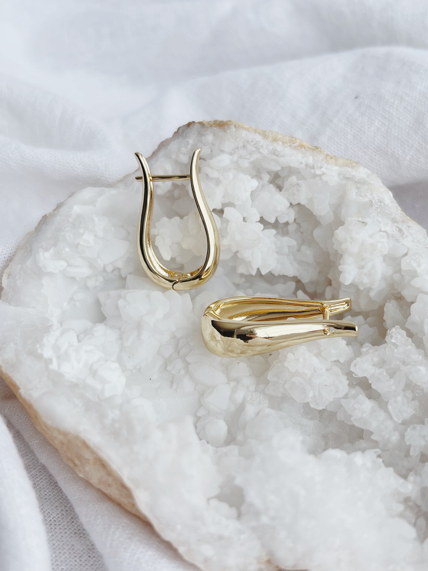 Chunky Huggie Earring